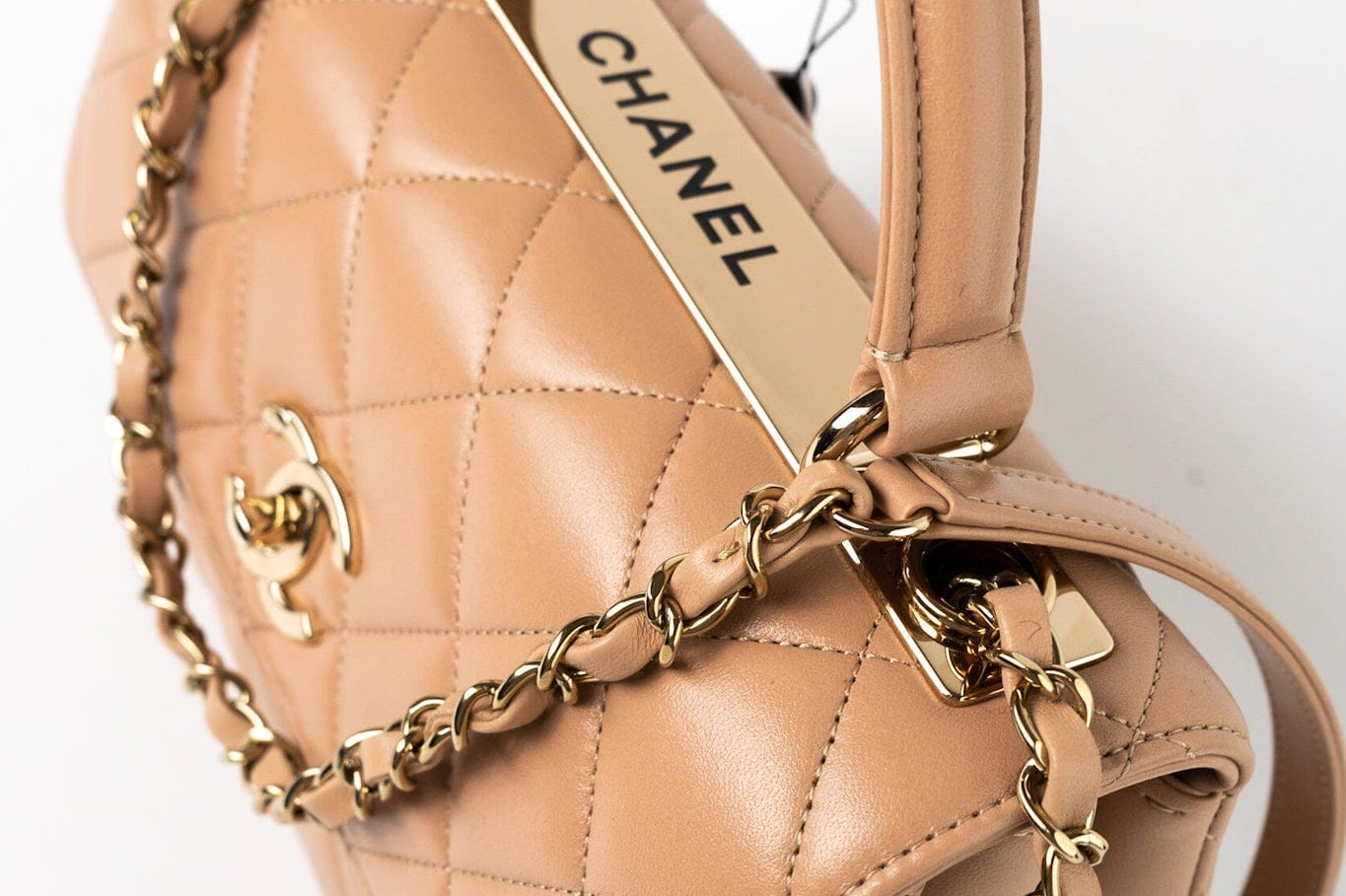 CHANEL Handbag 22S Beige / Light Caramel Lambskin Quilted Trendy CC Small Light Gold Hardware - Redeluxe