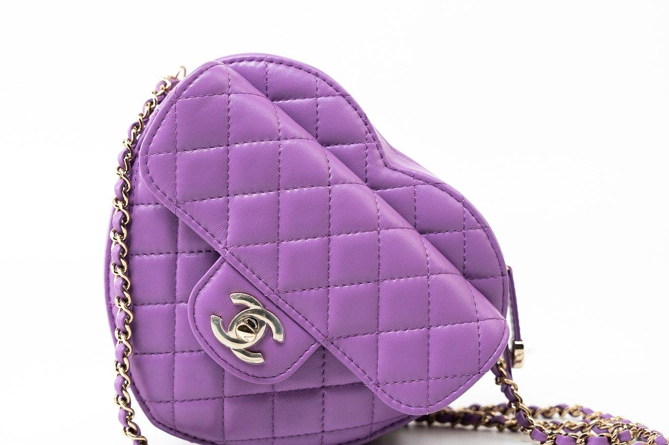 CHANEL Handbag 22S CC In Love Purple Lambskin Quilted Large Heart Bag - Redeluxe