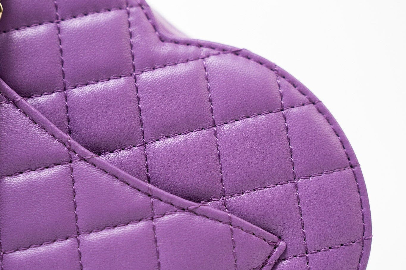 CHANEL Handbag 22S CC In Love Purple Lambskin Quilted Large Heart Bag - Redeluxe