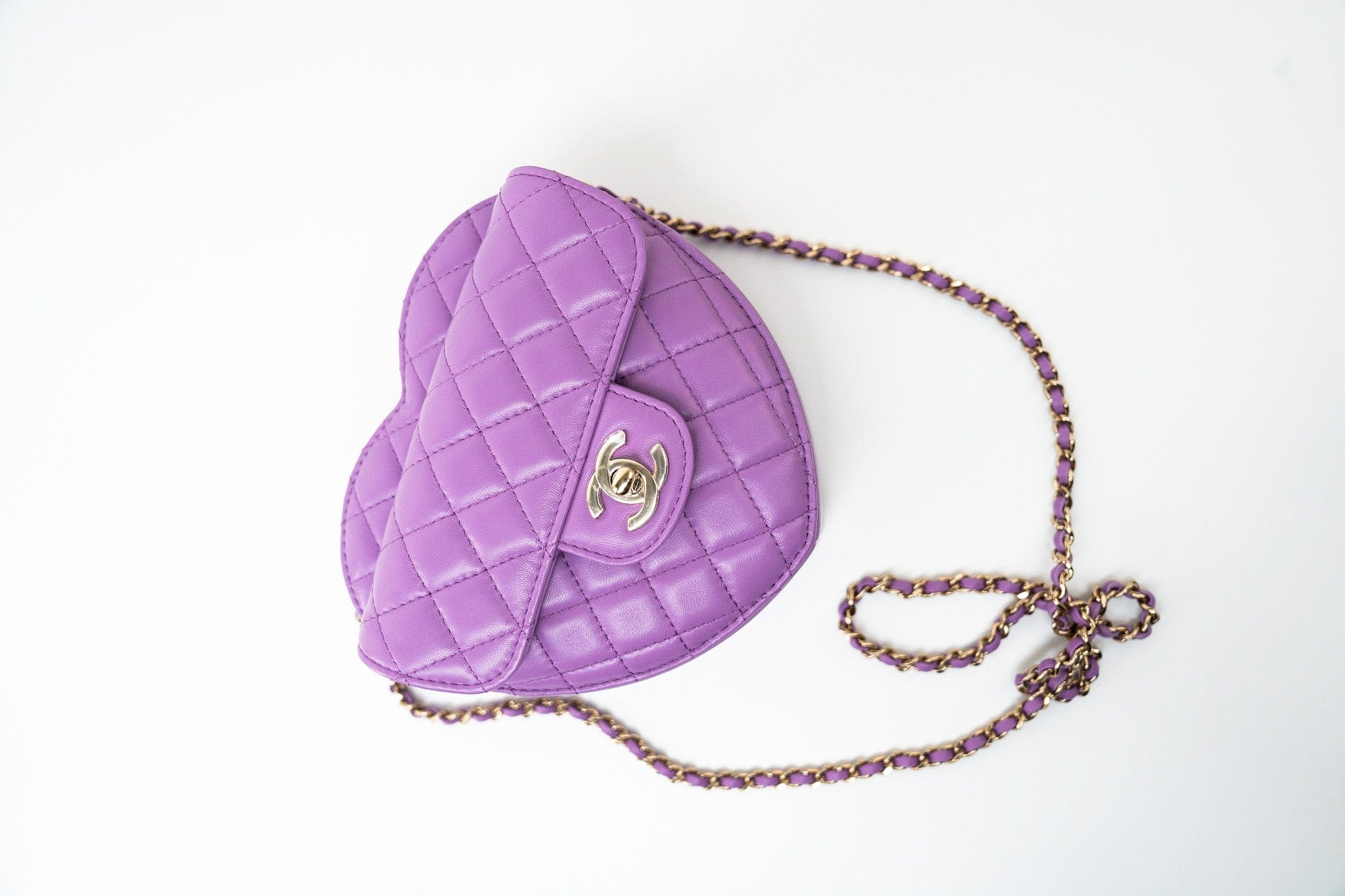 CHANEL Handbag 22S CC In Love Purple Lambskin Quilted Large Heart Bag - Redeluxe