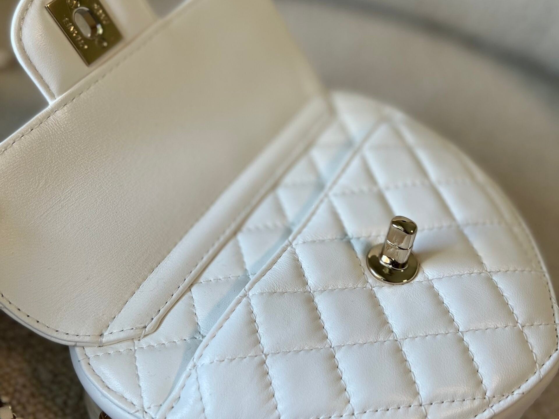 CHANEL Handbag 22S CC In Love White Lambskin Quilted Large Heart Bag LGHW - Redeluxe