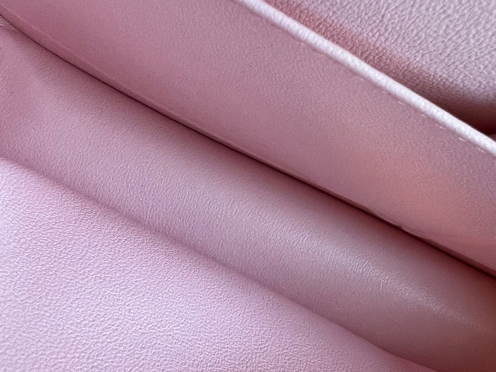 CHANEL Handbag 22S Light Pink Caviar Quilted Classic Flap Medium LGHW - Redeluxe