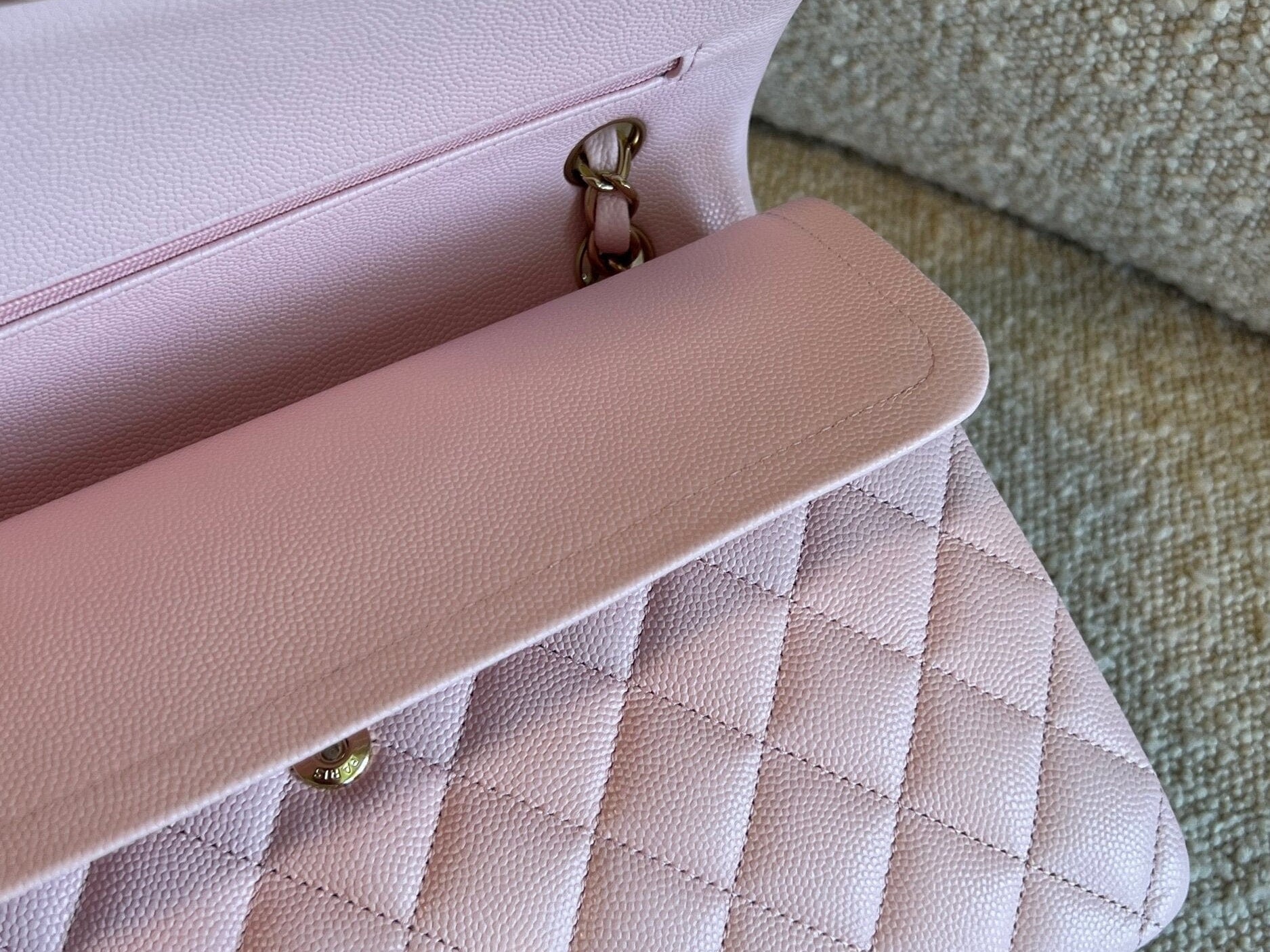 CHANEL Handbag 22S Light Pink Caviar Quilted Classic Flap Medium LGHW - Redeluxe