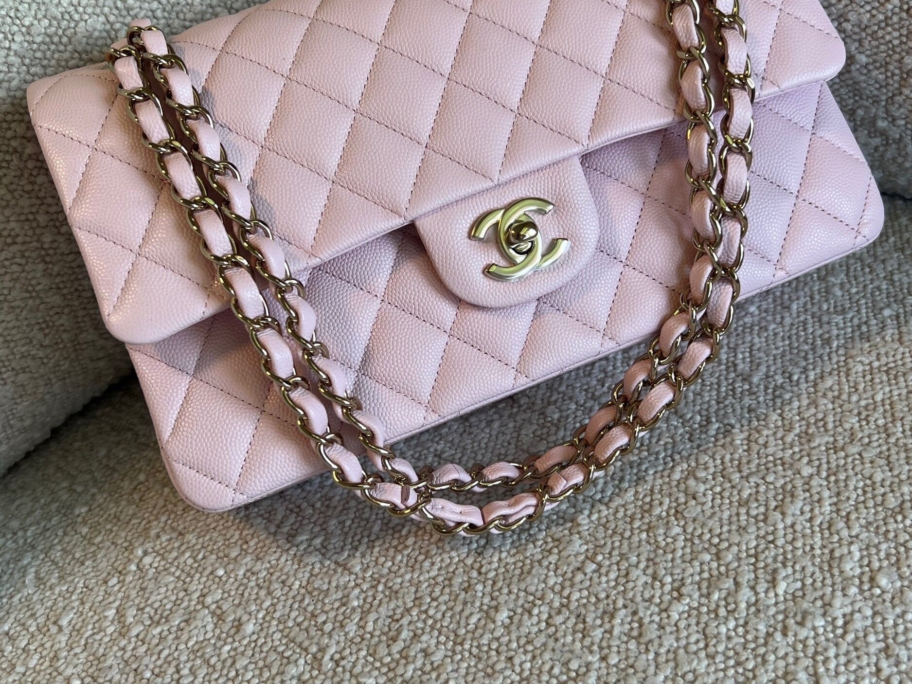CHANEL Handbag 22S Light Pink Caviar Quilted Classic Flap Medium LGHW - Redeluxe