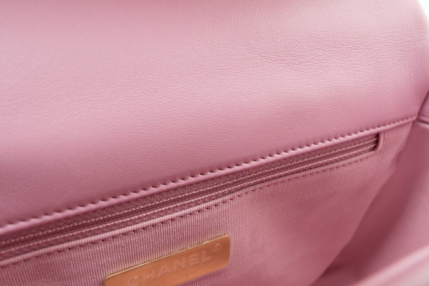 CHANEL Handbag 22S Pink Lambskin Quilted 19 Small Reverse Mixed Hardware - Redeluxe