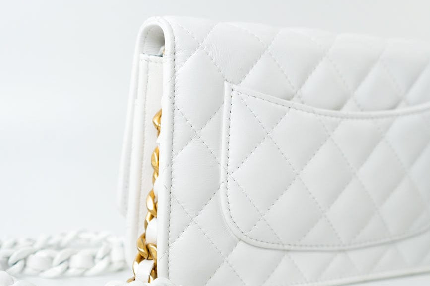 CHANEL Handbag 22S White Lambskin Quilted Wallet on Chain (WOC) - Redeluxe