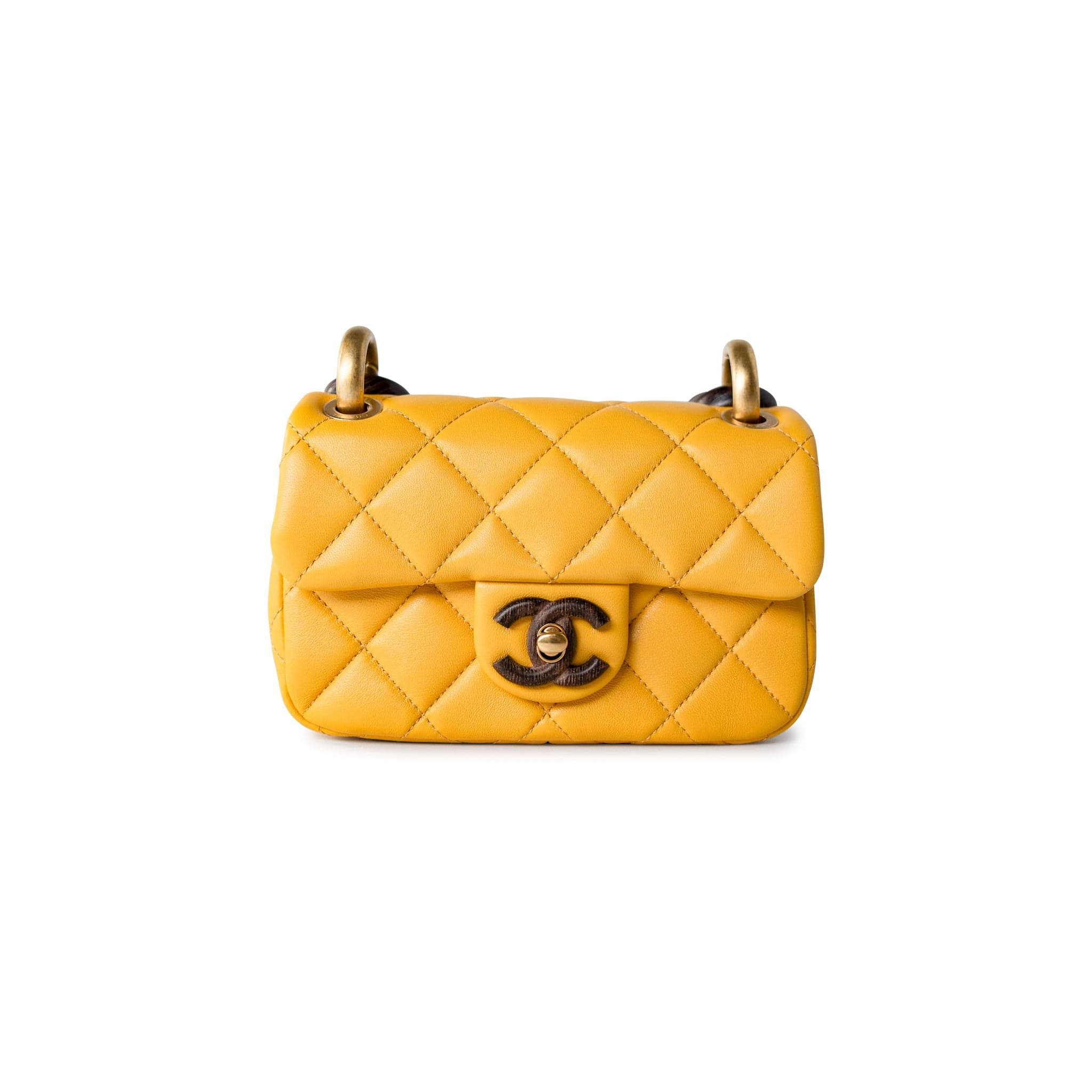 CHANEL イエローフラワーコサージュ 箱付き 23A Mini Yellow Lambskin Quilted and Weng Wood Flap Bag – REDELUXE