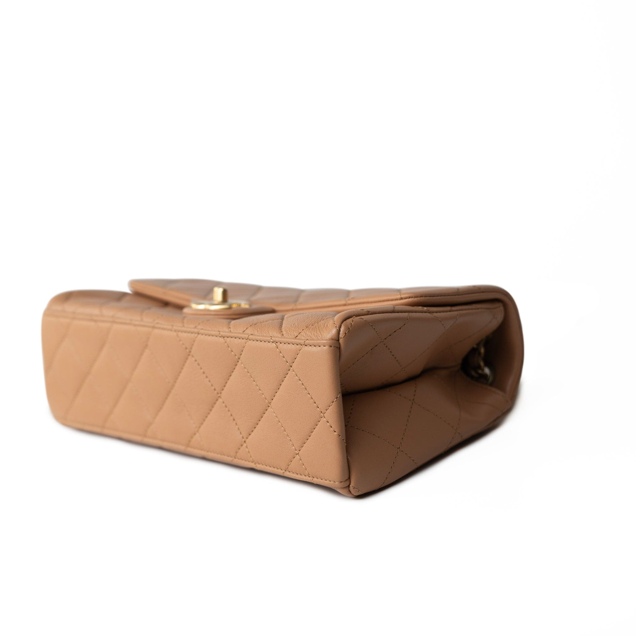 CHANEL Handbag 23P Caramel Quilted Chanel Chain Single Flap Bag Antique Gold Hardware - Redeluxe