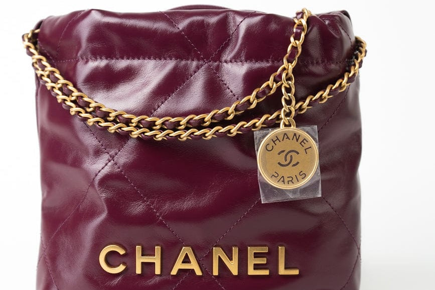 CHANEL Handbag 23S Mini 22 Drawstring Bag Burgundy Calfskin Quilted AGHW - Redeluxe