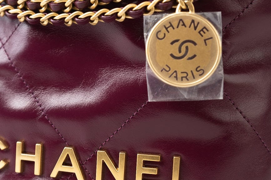 CHANEL Handbag 23S Mini 22 Drawstring Bag Burgundy Calfskin Quilted AGHW - Redeluxe