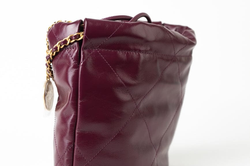 CHANEL Handbag 23S Mini 22 Drawstring Bag Burgundy Calfskin Quilted AGHW - Redeluxe