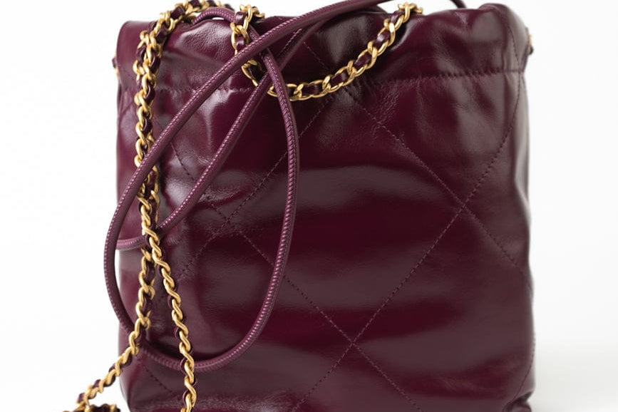 CHANEL Handbag 23S Mini 22 Drawstring Bag Burgundy Calfskin Quilted AGHW - Redeluxe