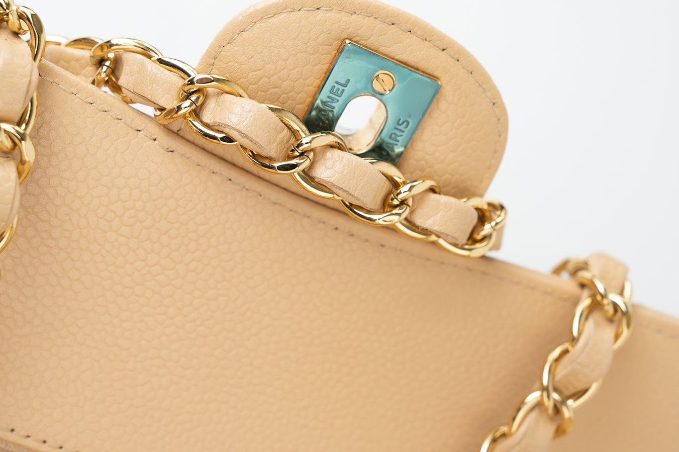 CHANEL Handbag Beige Clair Caviar Quilted Classic Flap Medium Gold Hardware - Redeluxe