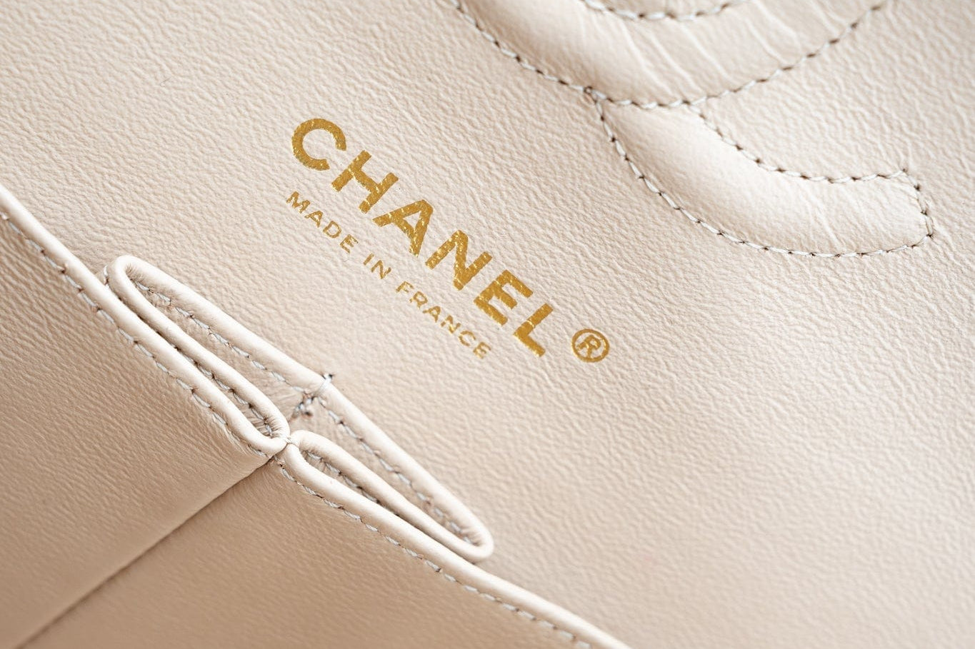 CHANEL Handbag Beige Clair Caviar Quilted Classic Flap Medium Gold Hardware - Redeluxe