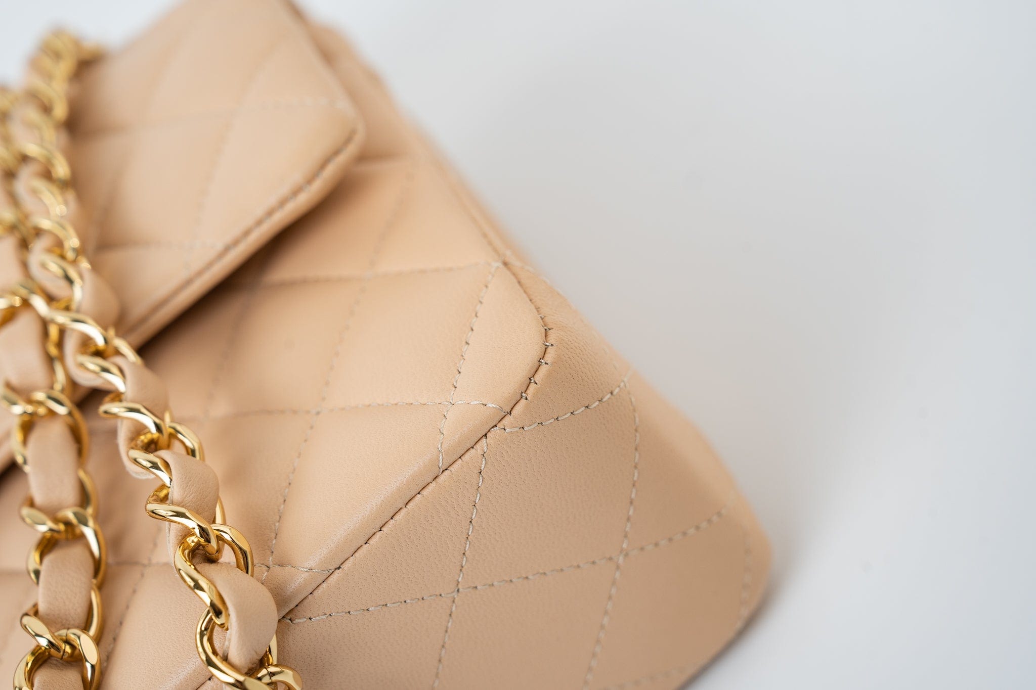 CHANEL Handbag Beige Lambskin Quilted Classic Flap Medium GHW - Redeluxe
