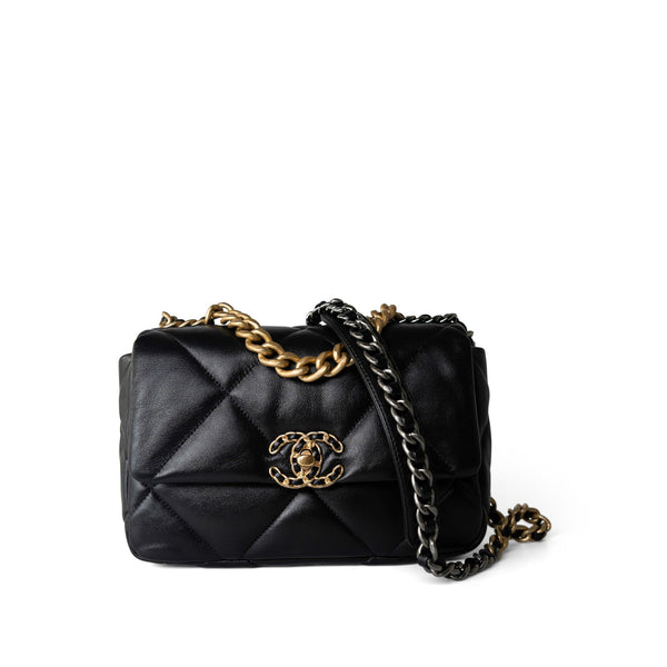 chanel-handbag-black-21p-black