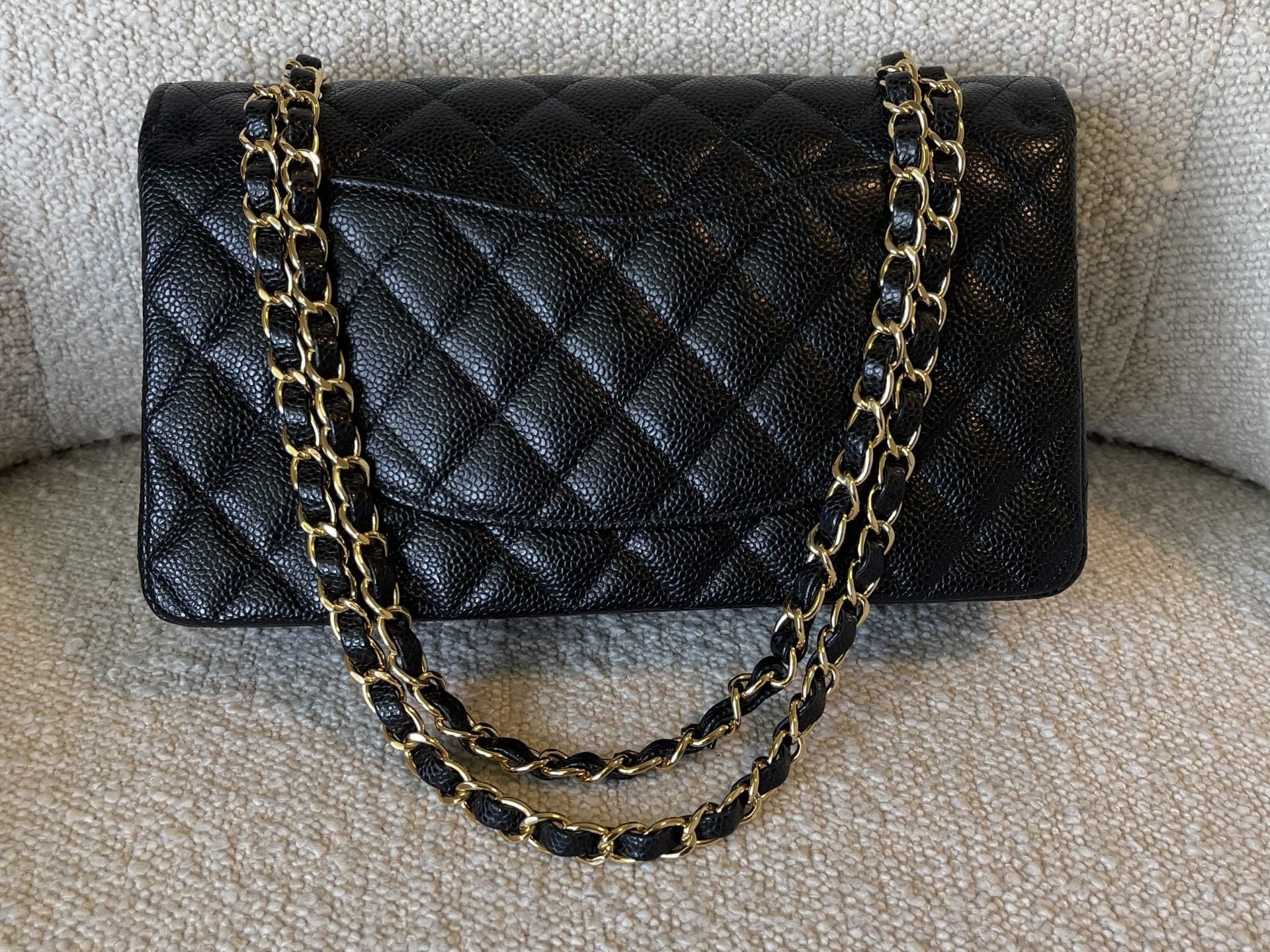 CHANEL Handbag Black Caviar Quilted Classic Flap Medium LGHW - Redeluxe