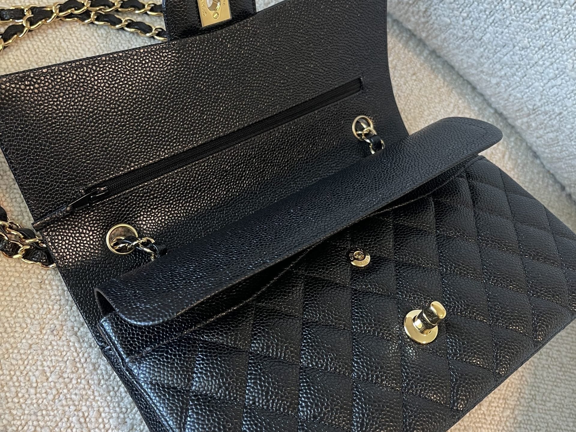 CHANEL Handbag Black Caviar Quilted Classic Flap Medium LGHW - Redeluxe