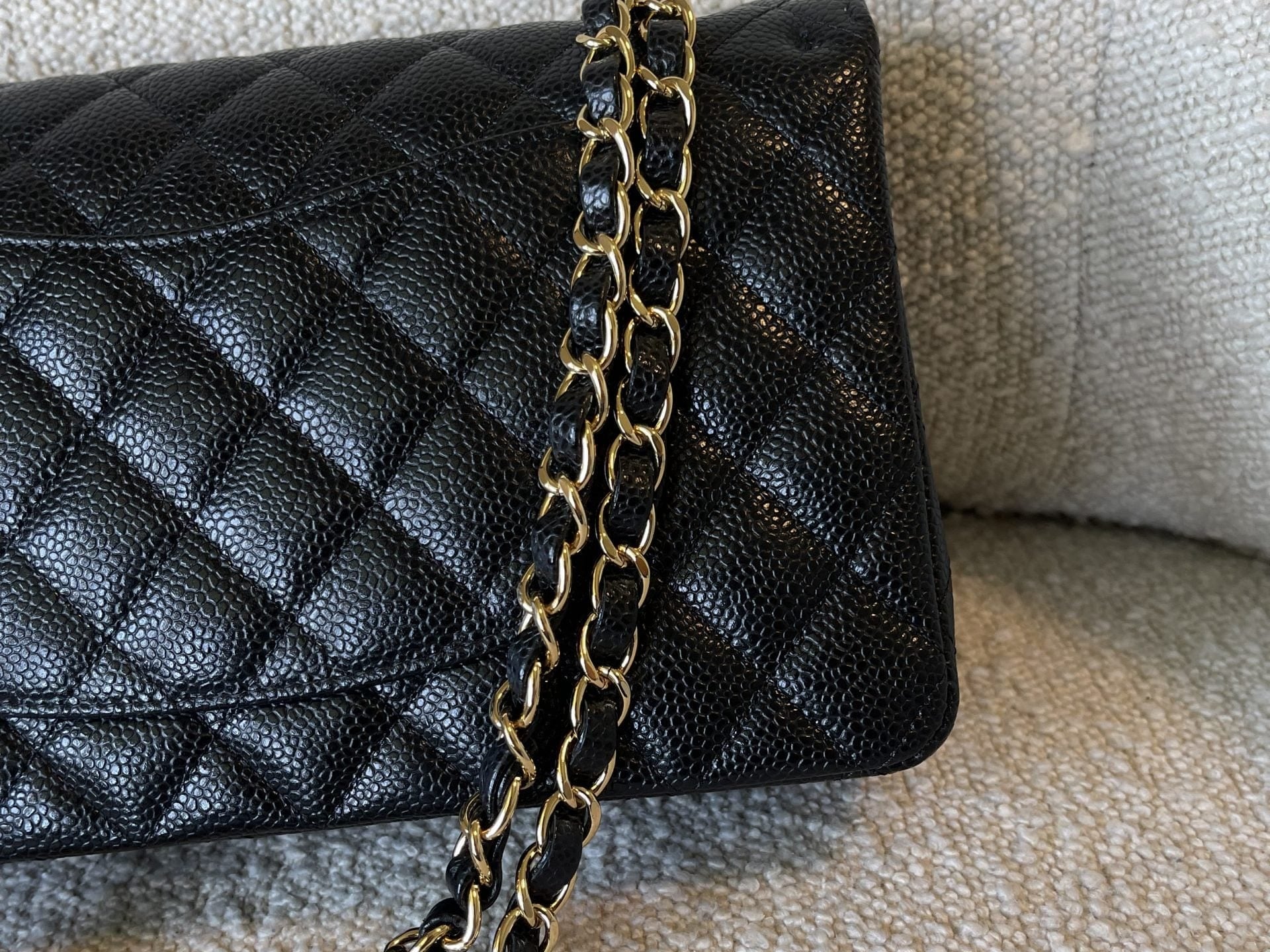 CHANEL Handbag Black Caviar Quilted Classic Flap Medium LGHW - Redeluxe