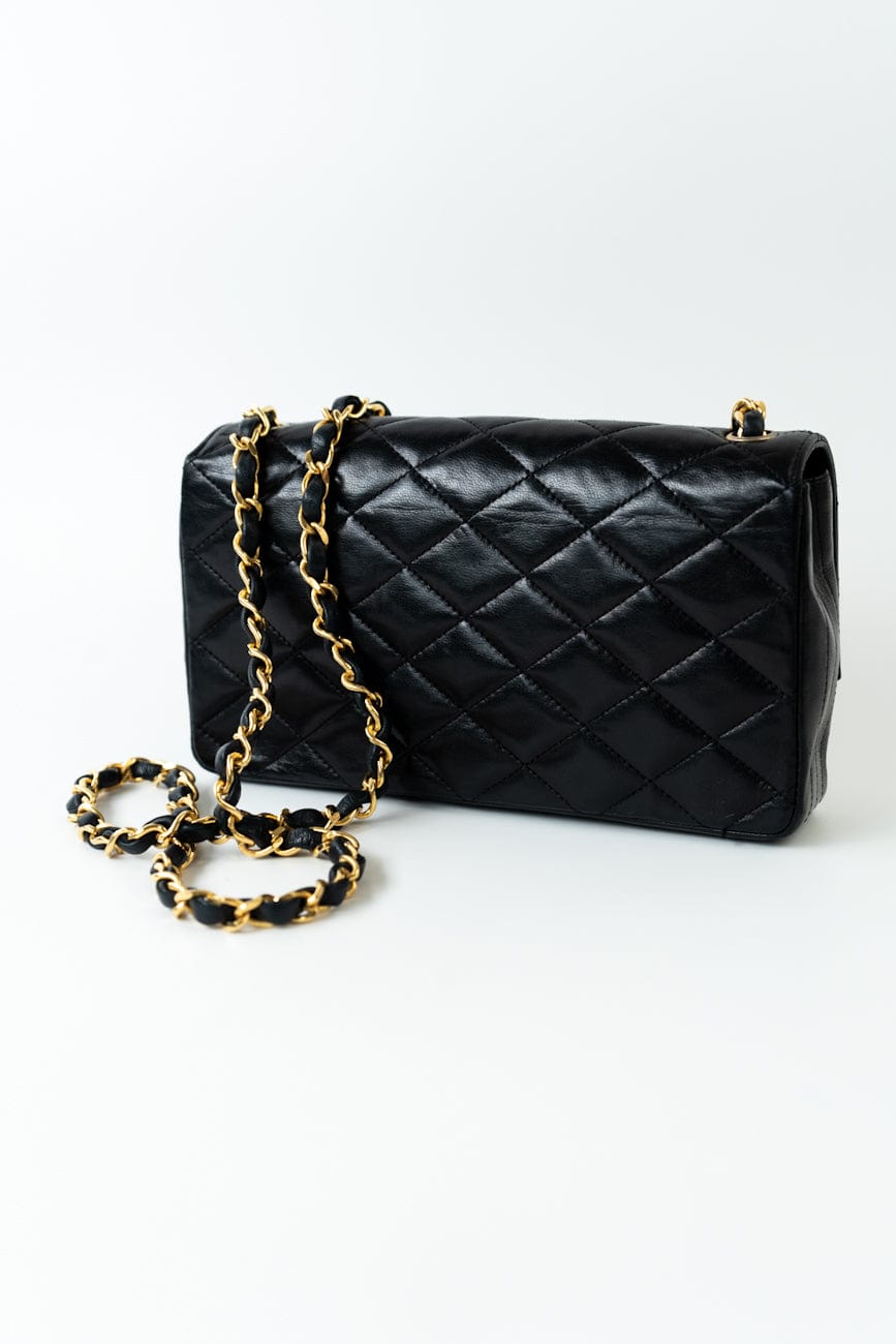 Buy CHANEL Vintage Black Lambskin Bag | REDELUXE Luxury Pre-Owned