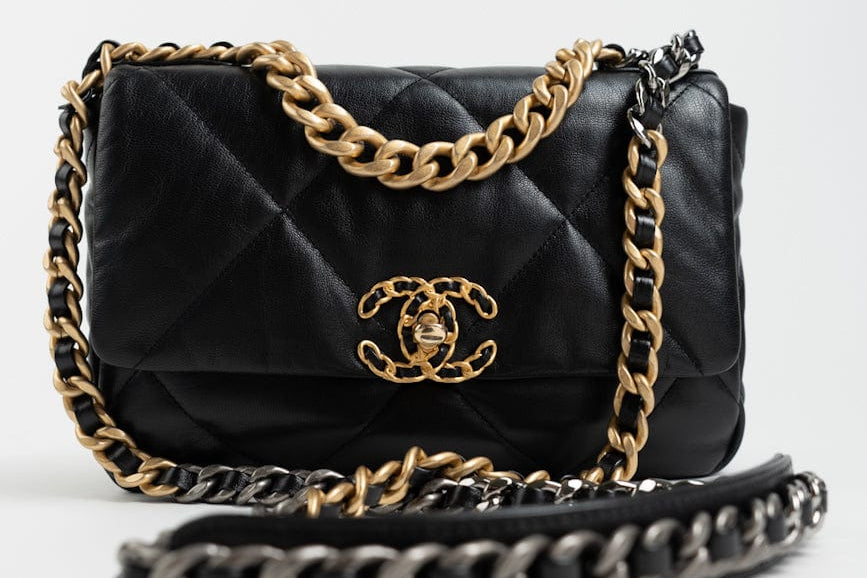 CHANEL Handbag Black Goatskin Quilted 19 Flap Small AGHW - Redeluxe