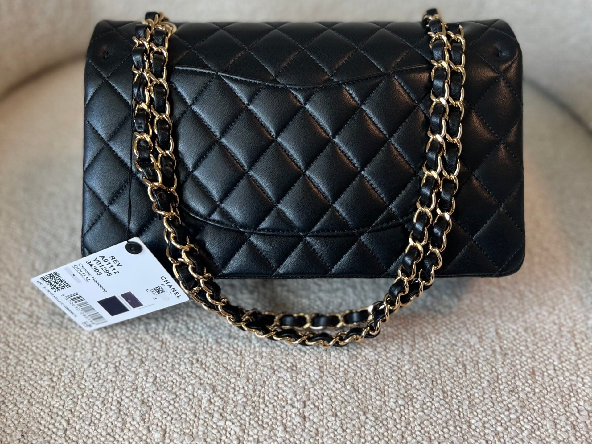 CHANEL Handbag Black Lambskin Quilted Classic Flap Medium GHW - Redeluxe