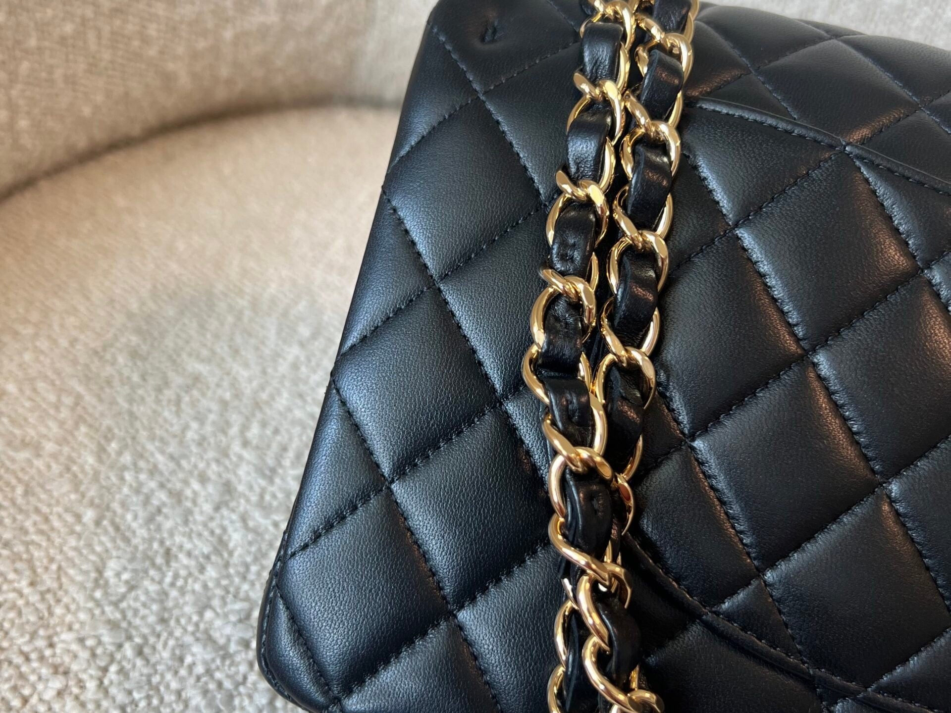 CHANEL Handbag Black Lambskin Quilted Classic Flap Medium GHW - Redeluxe