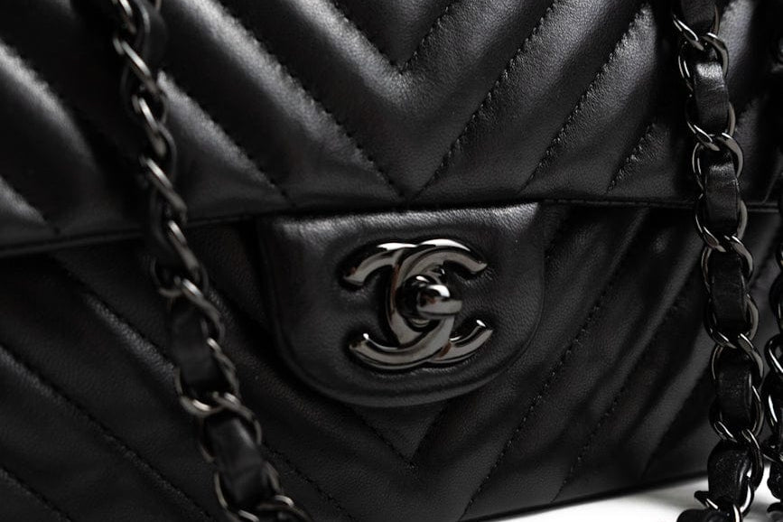 CHANEL Handbag Black So Black Lambskin Chevron Medium Classic Flap - Redeluxe