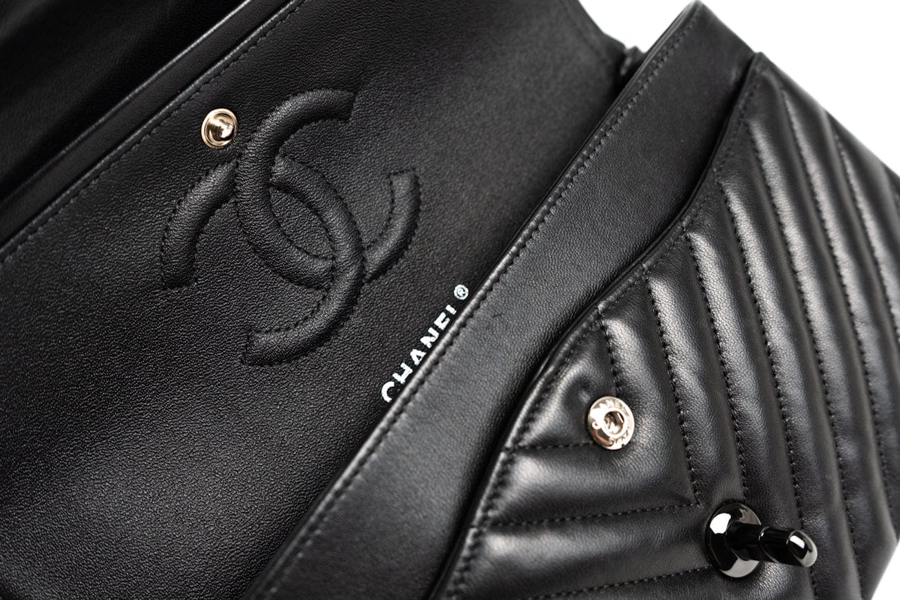 CHANEL Handbag Black So Black Lambskin Chevron Medium Classic Flap - Redeluxe