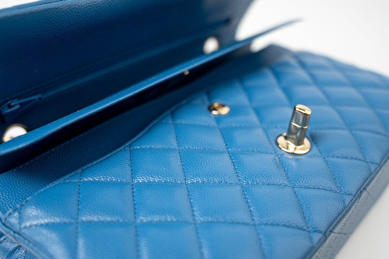 CHANEL Handbag Blue 20S Blue Caviar Quilted Classic Flap Medium Light Gold Hardware - Redeluxe