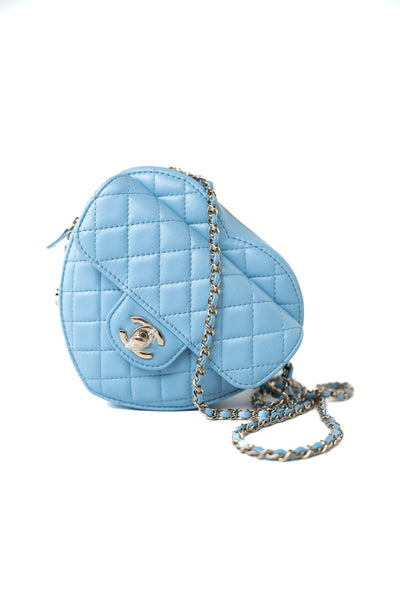 chanel-handbag-blue-22s-cc-in-