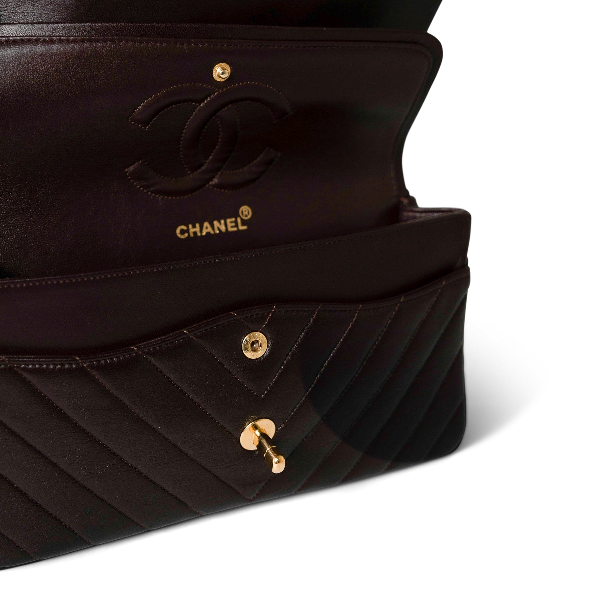 CHANEL Handbag Brown Vintage Chocolate Lambskin Chevron Classic Flap Medium Gold Hardware - Redeluxe