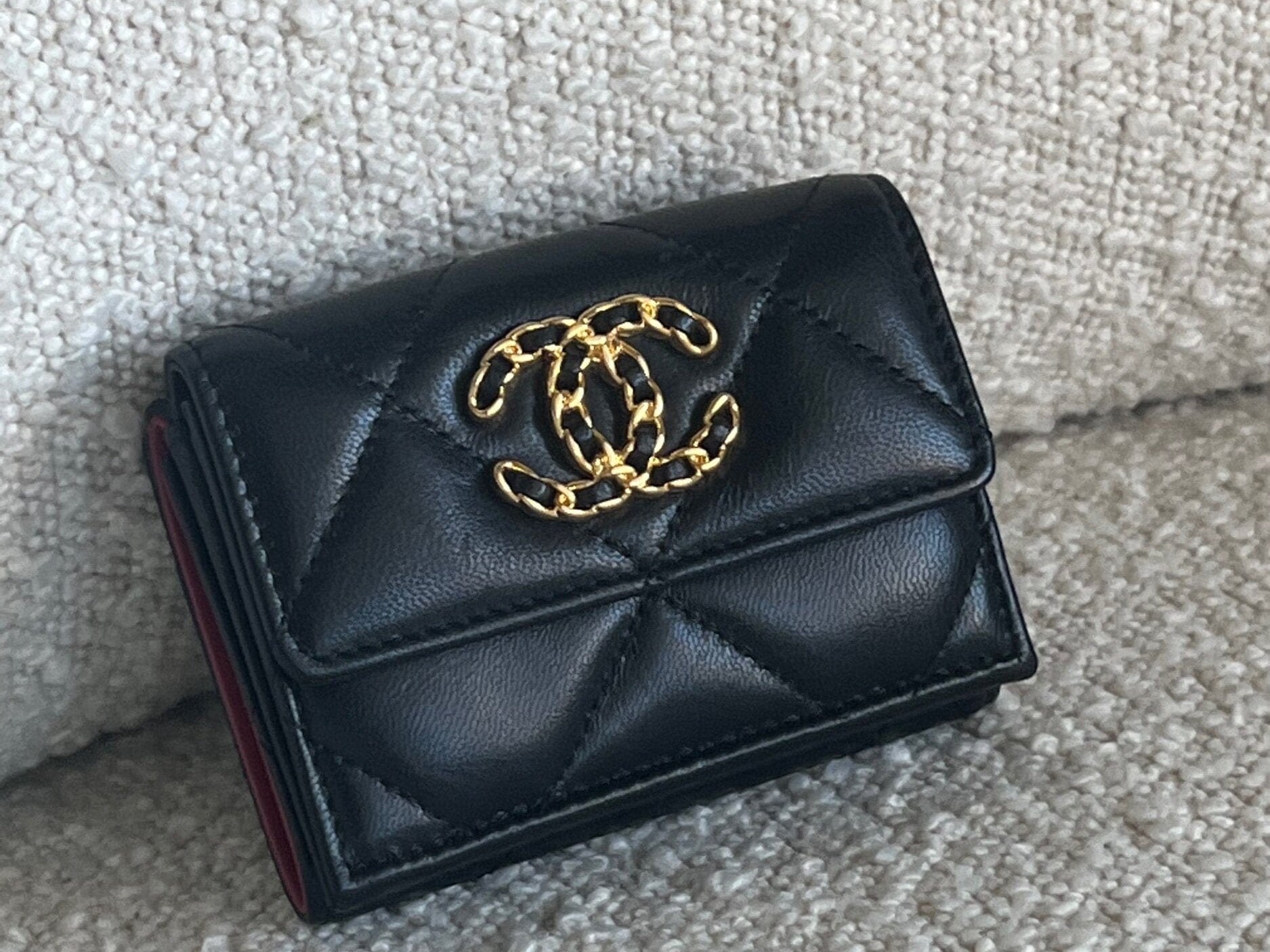 CHANEL Handbag Chanel 19 Flap Lambskin Coin Purse Black - Redeluxe