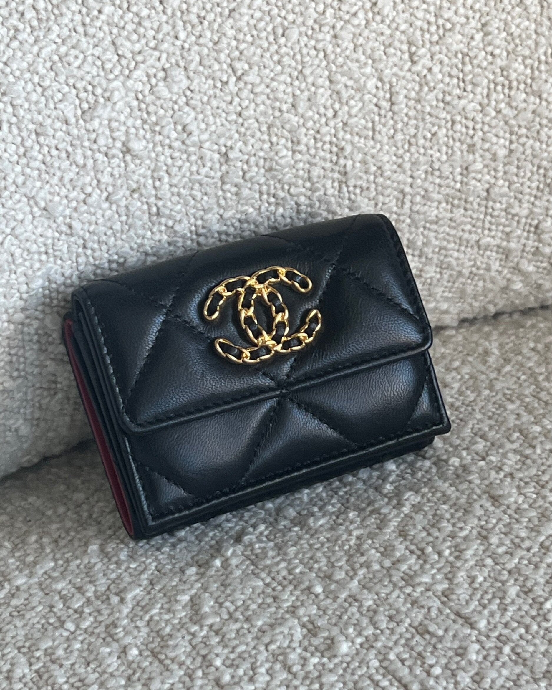 CHANEL Handbag Chanel 19 Flap Lambskin Coin Purse Black - Redeluxe