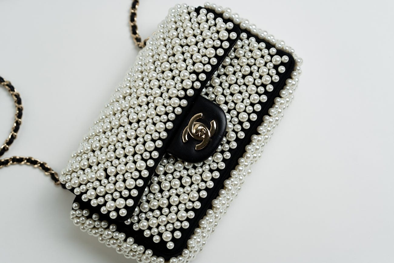 CHANEL Handbag Chanel 19S Mini Pearl On Flap - Redeluxe