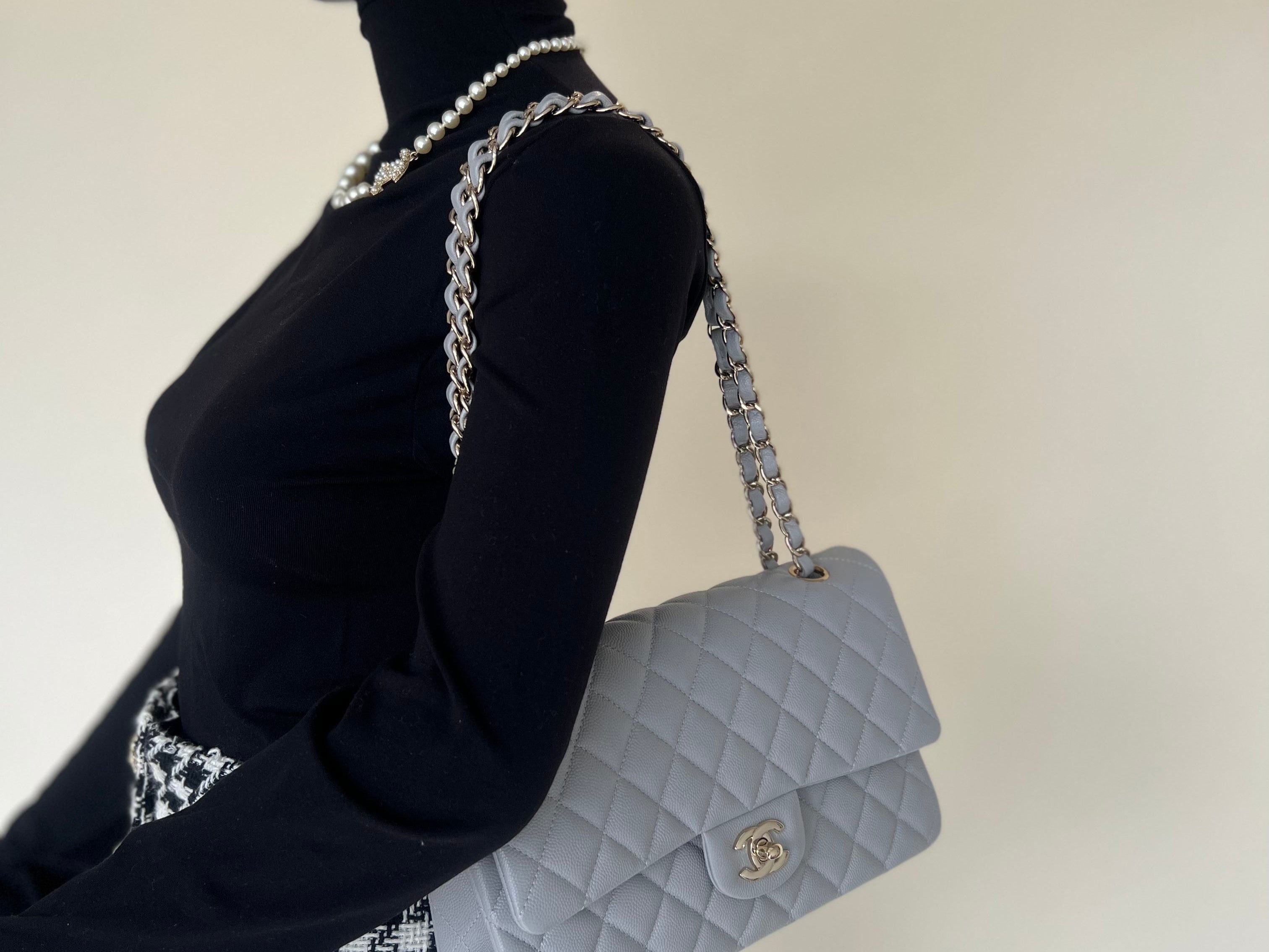 CHANEL Handbag Chanel 21A Grey Caviar Quilted Medium Classic Flap LGHW - Redeluxe