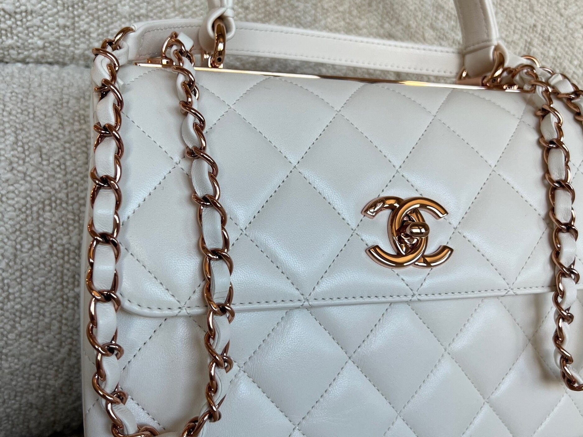 CHANEL Handbag Chanel 21B Small White Lambskin Quilted Trendy CC w/ Rose Gold Hardware - Redeluxe