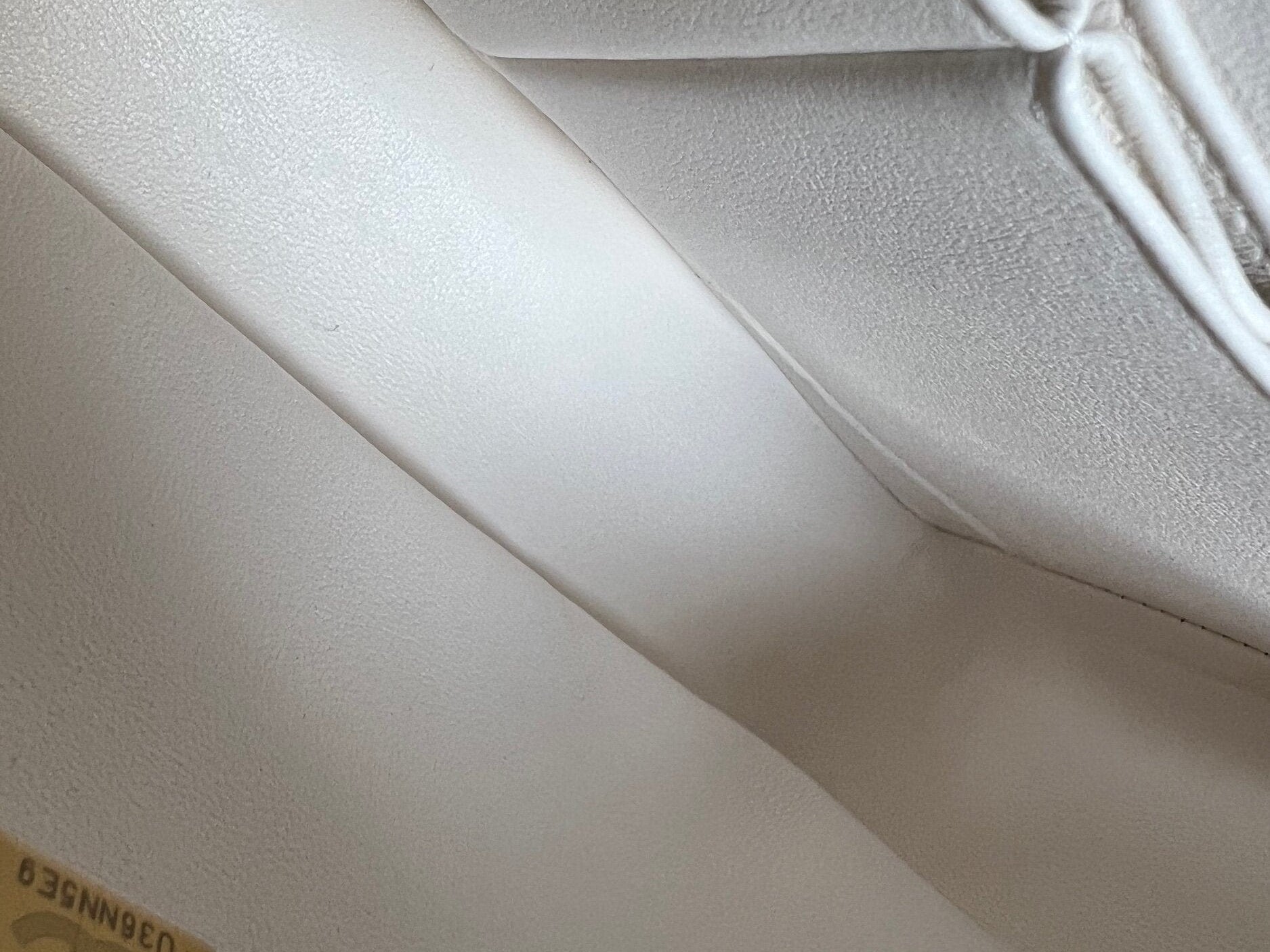 CHANEL Handbag Chanel 21B White Caviar Quilted Classic Flap Small LGHW - Redeluxe