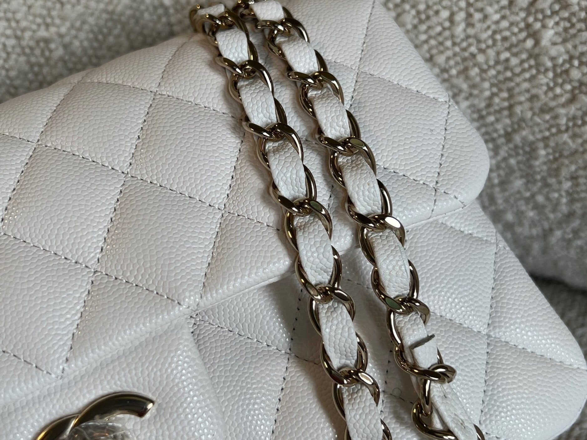 CHANEL Handbag Chanel 21B White Caviar Quilted Classic Flap Small LGHW - Redeluxe