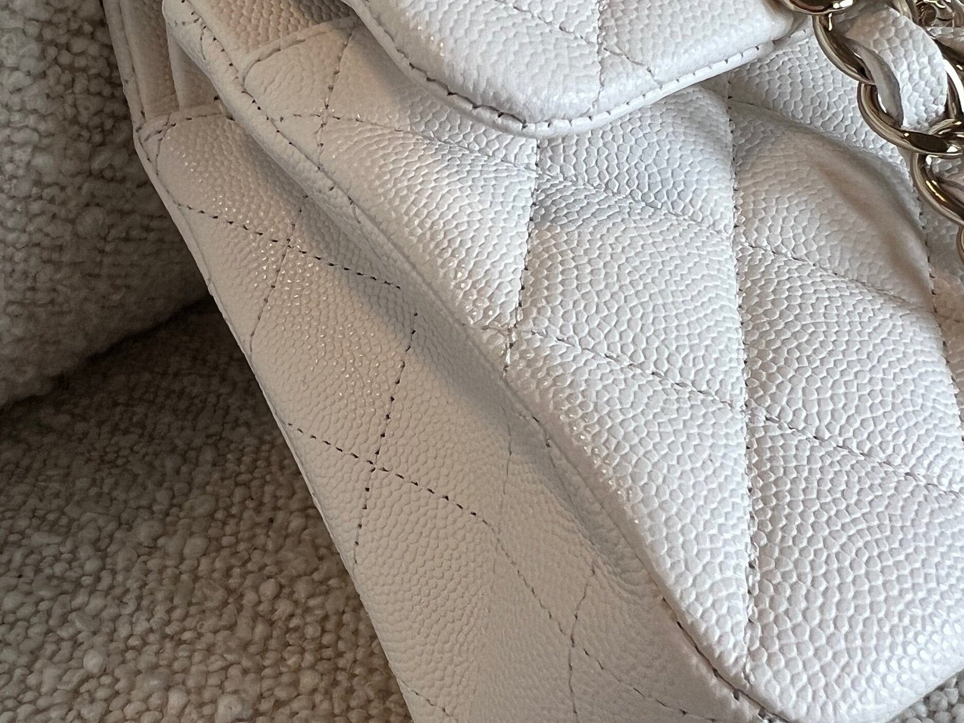 CHANEL Handbag Chanel 21B White Caviar Quilted Classic Flap Small LGHW - Redeluxe