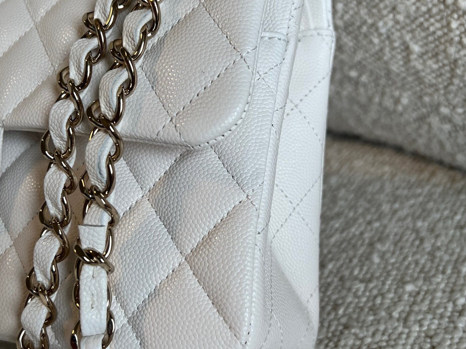 CHANEL Handbag Chanel 21B White Caviar Quilted Classic Flap Small LGHW - Redeluxe