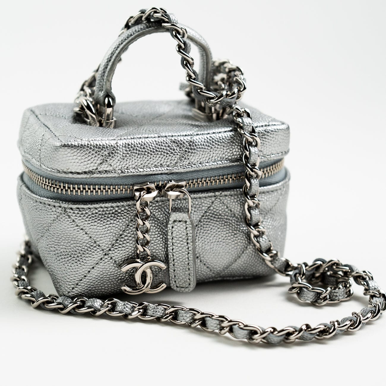 CHANEL Handbag Chanel 21S Metallic Silver Micro Vanity Grained Calfskin SHW - Redeluxe