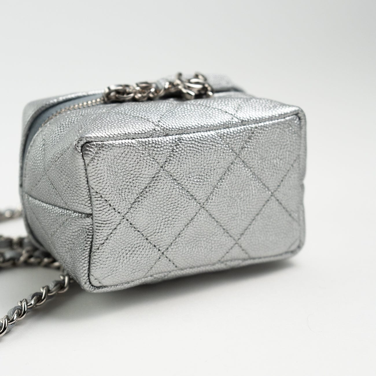 CHANEL Handbag Chanel 21S Metallic Silver Micro Vanity Grained Calfskin SHW - Redeluxe