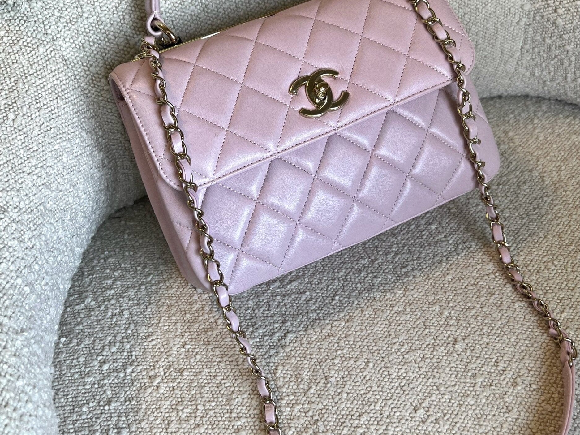 CHANEL Handbag Chanel 21S Small Light Pink Lambskin Quilted Trendy CC LGHW - Redeluxe