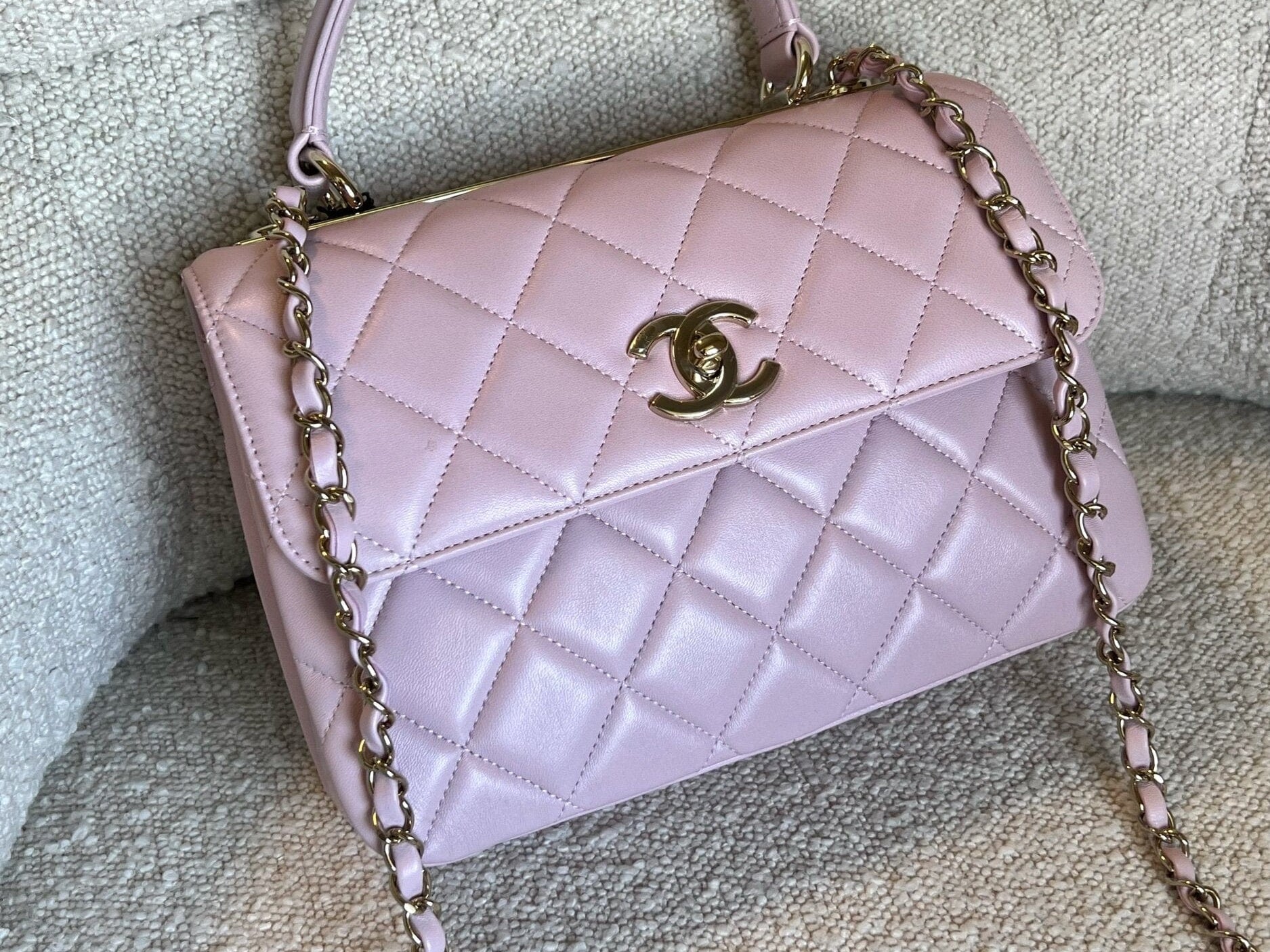CHANEL Handbag Chanel 21S Small Light Pink Lambskin Quilted Trendy CC LGHW - Redeluxe