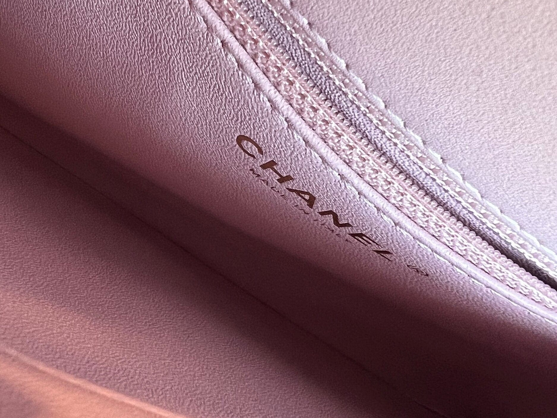 CHANEL Handbag Chanel 21S Small Light Pink Lambskin Quilted Trendy CC LGHW - Redeluxe