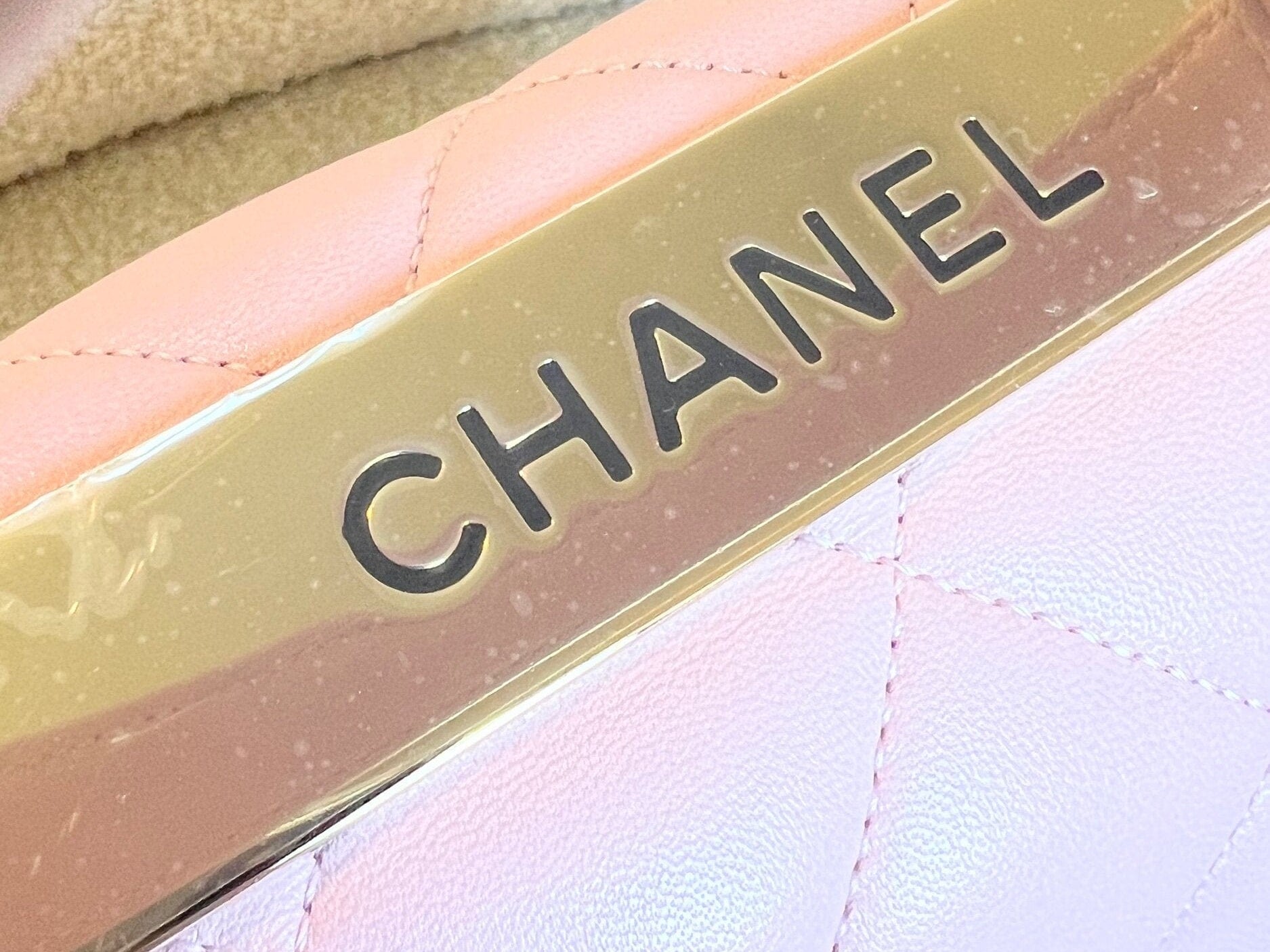 CHANEL Handbag Chanel 21S Small Light Pink Lambskin Quilted Trendy CC LGHW - Redeluxe