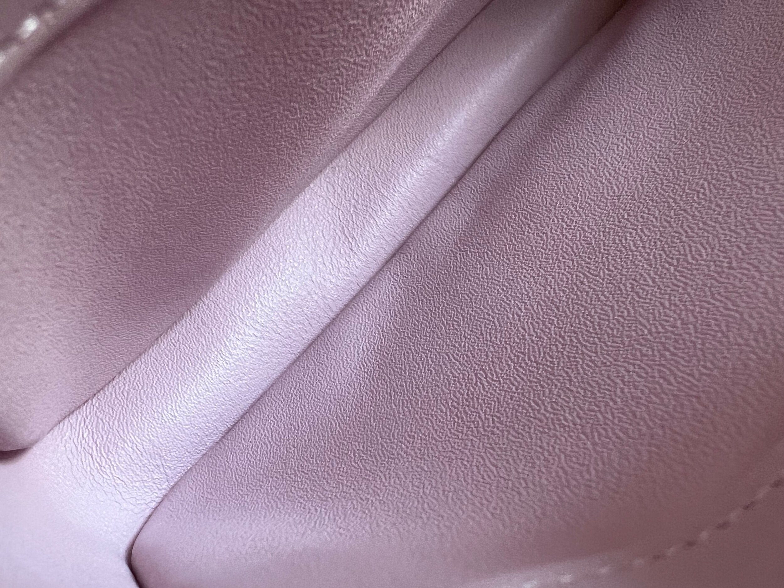 CHANEL Handbag Chanel 21S Small Light Pink Lambskin Quilted Trendy CC LGHW - Redeluxe