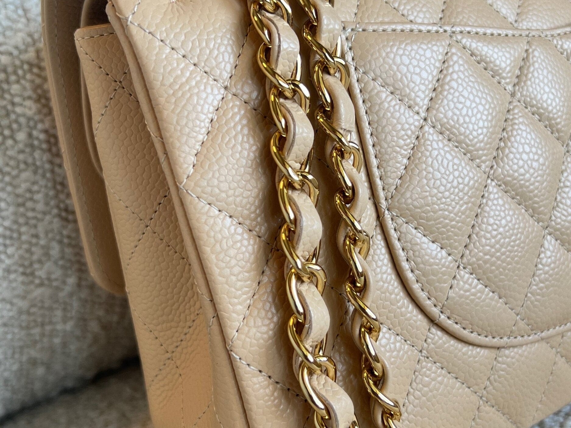 CHANEL Handbag Chanel Beige Clair Caviar Quilted Classic Flap  Medium GHW - Redeluxe