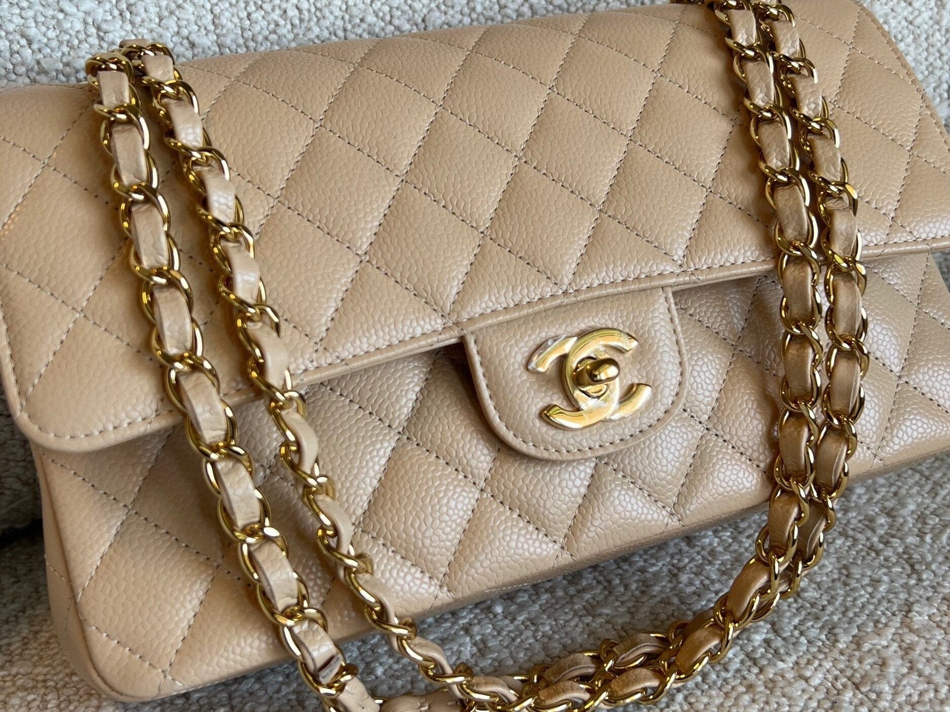 CHANEL Handbag Chanel Beige Clair Caviar Quilted Classic Flap  Medium GHW - Redeluxe